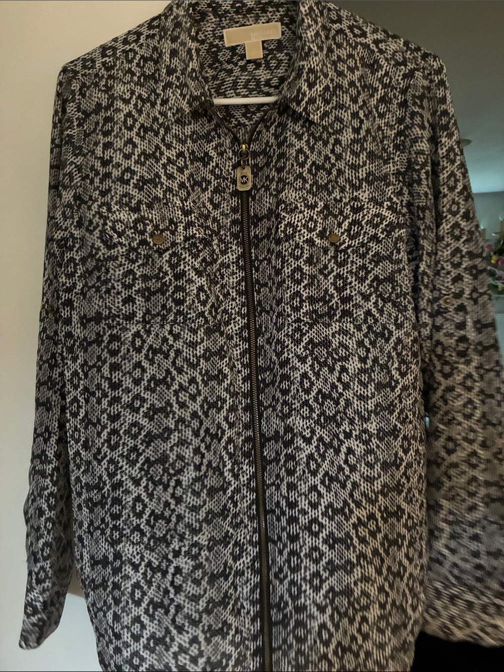 Michael Kors Black & White Snakeskin  Like Design  Logo On Zipper  Pockets  L